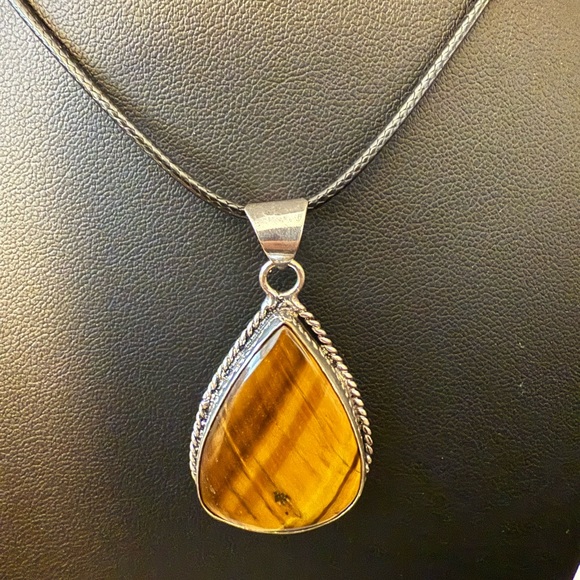Silver Tiger's Eye Teardrop Pendant Necklace - Picture 1 of 6